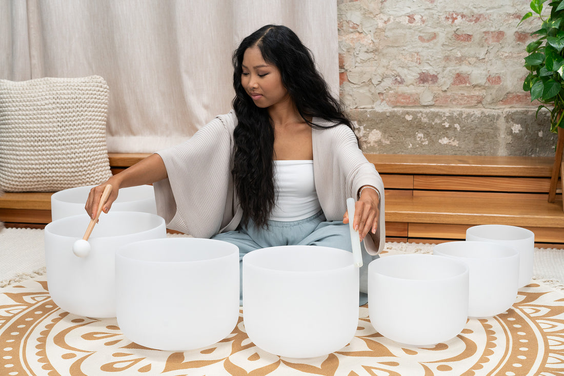 7-Piece White-Frosted Crystal Singing Bowl Chakra Set
