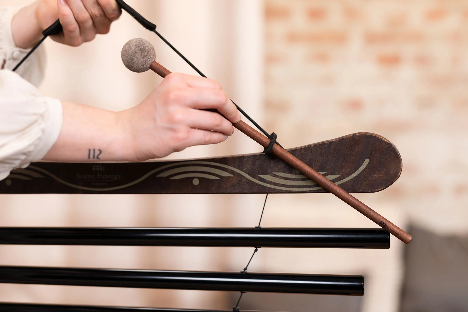 38" Meditation Flow Chime, 432 Hz, 10 Notes, E Minor, Black