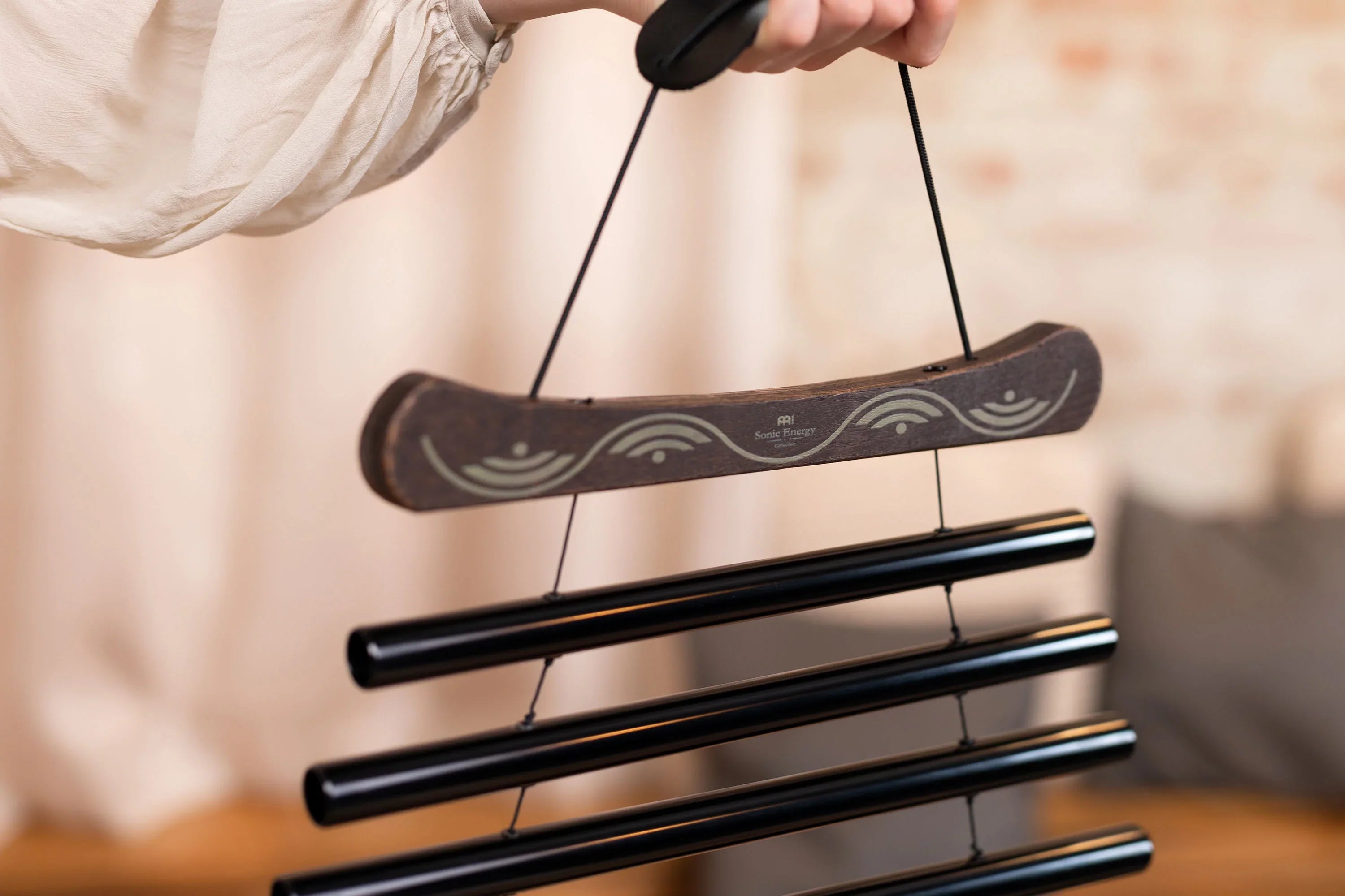 38" Meditation Flow Chime, 432 Hz, 10 Notes, E Minor, Black